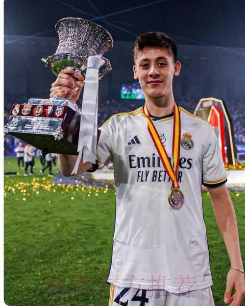 居勒尔:皇马在全力培养年轻人 不能上场时并不难过 居勒尔:皇马在全力培养年轻人 不能上场时并不难过