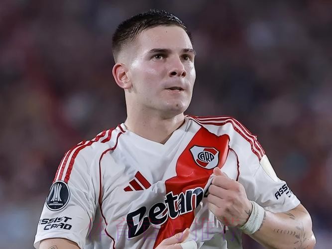 皇马关注16岁河床中场马斯坦托诺 或18岁时签约